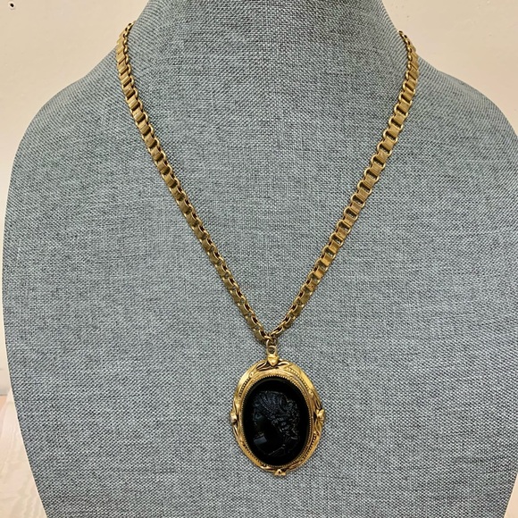 Vintage Victorian Revival Large Jet Black Cameo Locket on a Gold Tone Book Chain - Picture 2 of 8
